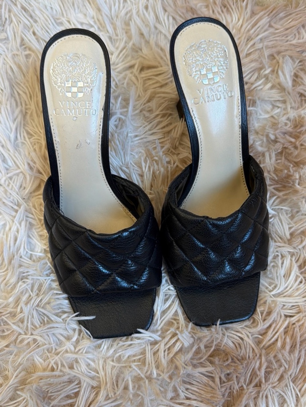 Vince Camuto Black Quilted Leather Mule Heels Square Toe Size 8 - Picture 3 of 3